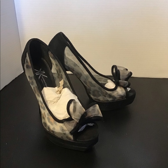 Kardashian Kollection Shoes - Kardashian Kollection Women’s Leopard Heels